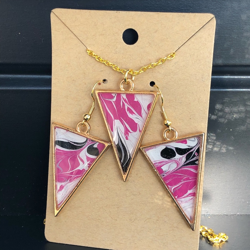 Handmade acrylic painted earrings and necklaces - Picture 5 of 8